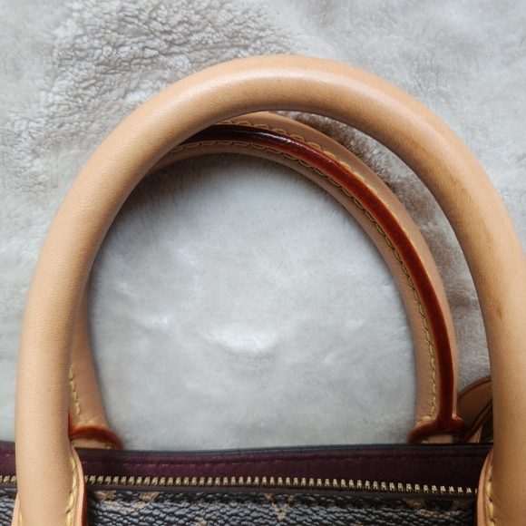 Louis Vuitton Soufflot MM Monogram Shoulder Bag Brown - Picture 13 of 15